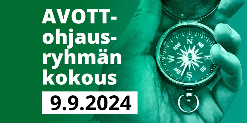 Teksti: avott-ohjausryhmän kokous 9.9.2024. Taustalla kompassia kämmenellään pitävä käsi.