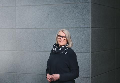 *Kuva ja kuva(alt)teksti: Riitta Keiski, Professori (emerita), TENKin puheenjohtaja 2019–2022 ja 2022–2025*